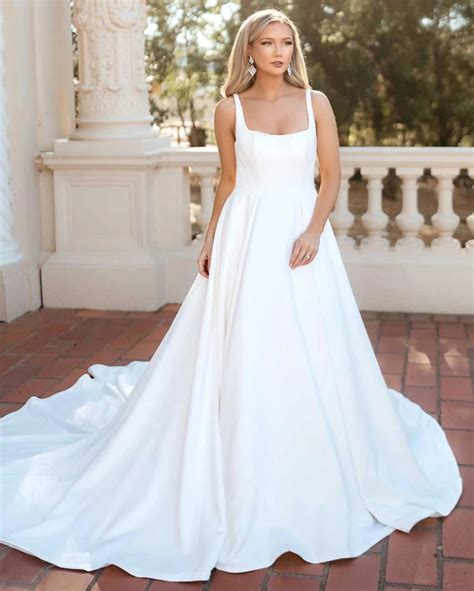 Stella York New Wedding Dress Save 29% - Stillwhite
