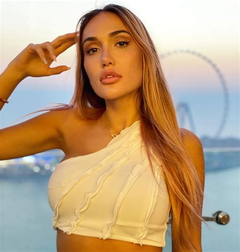 LUNA SKYE 🦋🌙 on Instagram: “They see me rollin, they hatin 🎡😂” | Luna skye, Fashion, Skye