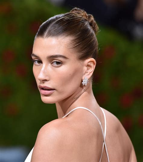 15 Products for the Slicked-Back Hair Trend | Who What Wear