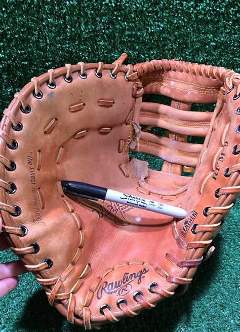 Rawlings RFM9 1st Baseman Glove (LHT) | SidelineSwap