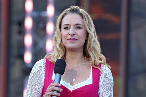 Stefanie Moon Porn Videos