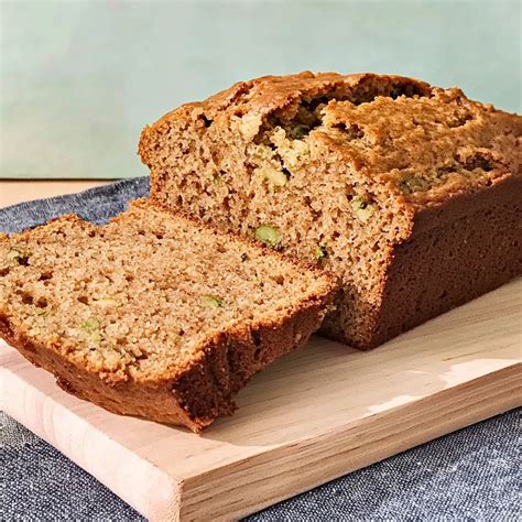 Mom's Zucchini Bread Recipe: The Moist, Easy Loaf