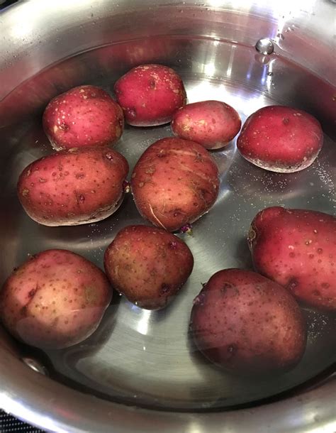 How To Boil Potatoes To Make Mashed Potatoes Or Potato Salads