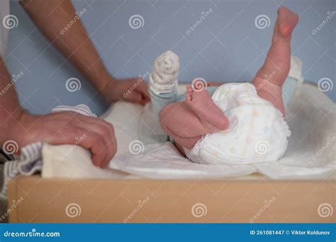 Newborn Baby Legs Shake When Stretching at Oscar Loveless blog