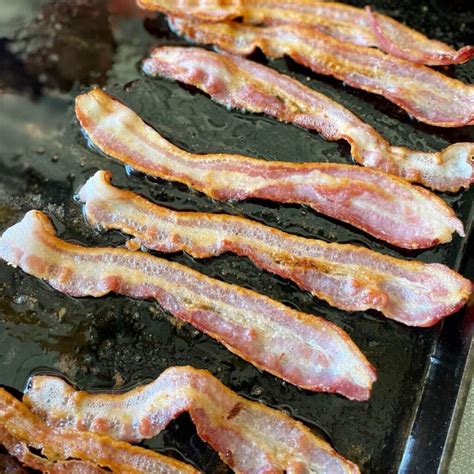 How to Cook Bacon on the Griddle - My Best Griddle Bacon Tips!