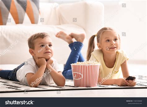 984 Kids Watching Tv On Floor Images, Stock Photos & Vectors | Shutterstock
