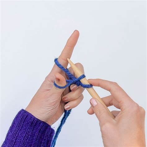 German Twisted Cast On [10 Easy Steps]