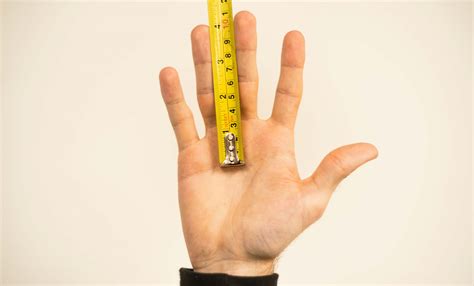 How to Measure Your Tennis Grip Size - Tennis Creative
