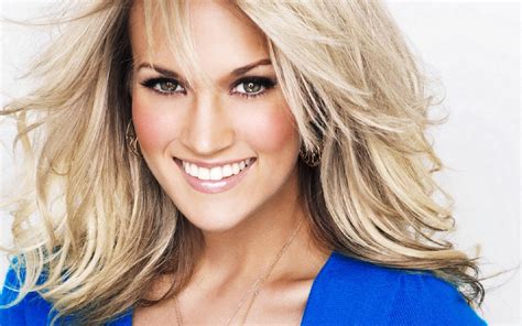 Carrie Underwood Hot Wallpaper