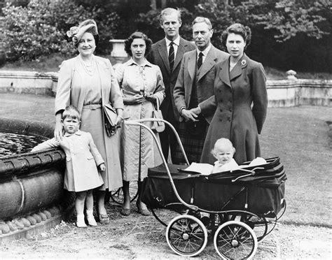 Elizabeth II | Biography, Family, Reign, & Facts | Britannica - family of queen elizabeth ii