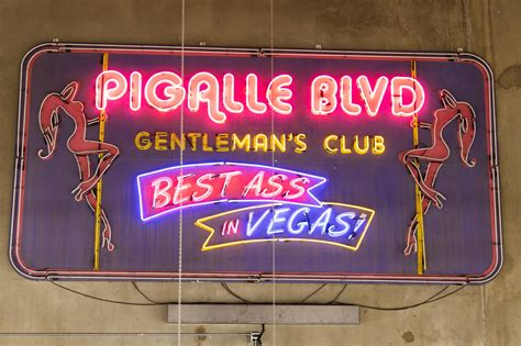 Lot - Vintage Pigalle Blvd. Gentleman's Club Neon Sign