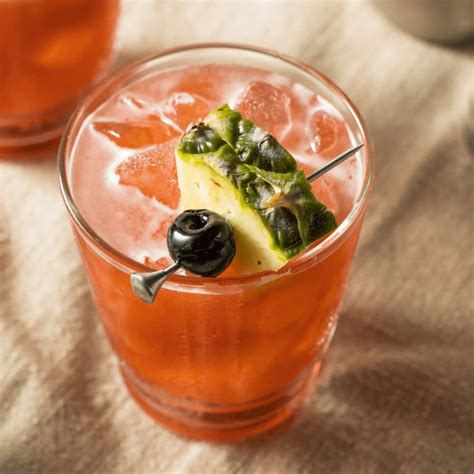 25 Easy Campari Cocktails: Crowd-Pleasing Mixed Drinks!