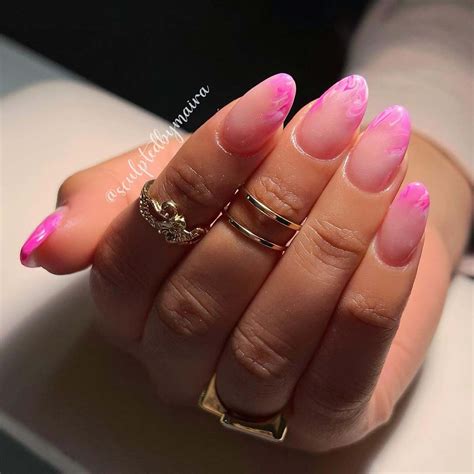 27 Amazing Oval Nail Designs You Can Try Today