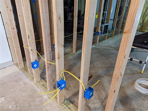 Running Romex Through Staggered Stud 2x6 Wall - Bore Holes Or Not? : r ...