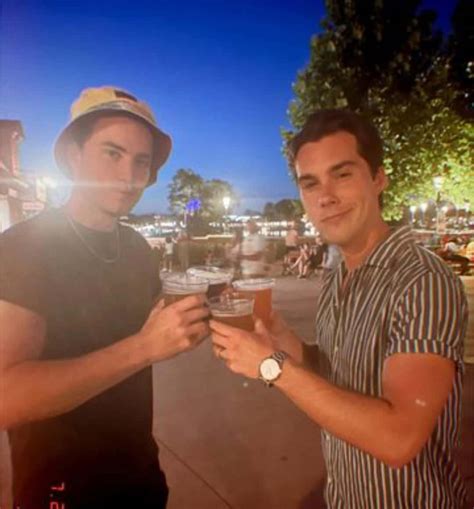 Carson Rowland: Wiki, Bio, Age, Marriage, Wife, Height, Sister, Girlfriend