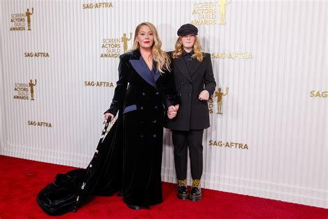 Christina Applegate's daughter Sadie, 13, reveals health disorder ...