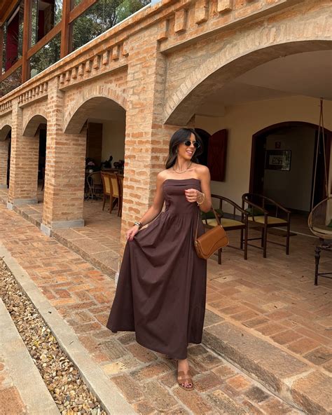 new in 🤎 vestido Andorra em marrom | Vestidos de festa marrom, Vestido ...