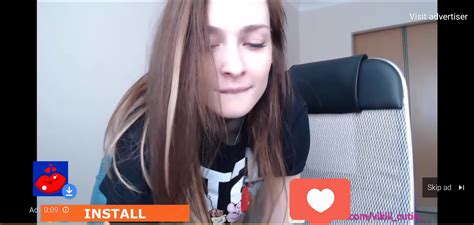 Girl literally masturbating on YouTube : r/mildlyinfuriating