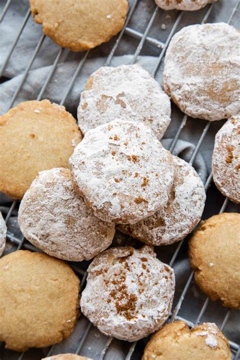 Easy Mexican Cinnamon Cookies Recipe - Desserts & Drinks