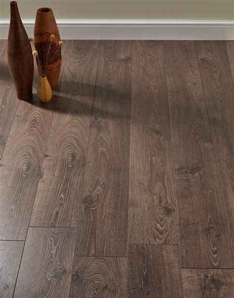 Palermo Long - Chocolate Oak Laminate Flooring | Oak laminate flooring ...