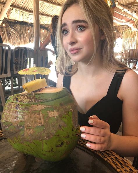 Sabrina Carpenter Sexy Fappening (20 Photos) | #The Fappening
