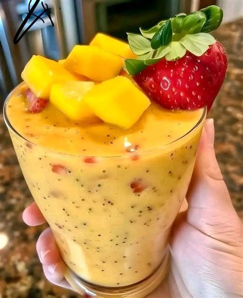 Tropical Strawberry Mango Smoothie – hopemakers