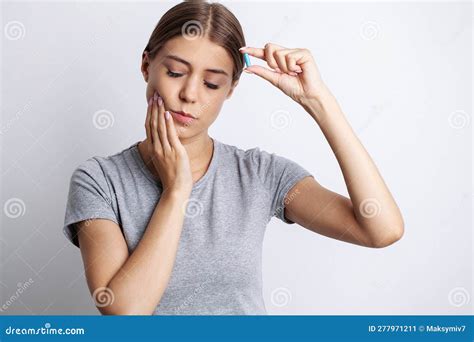 Inside Of Cheek Touching Teeth at Sharlene Burcham blog