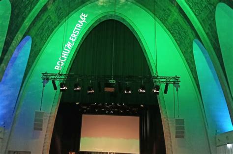 Live in der Heilig - Kreuz - Kirche: Lisa Feller macht Dirty Talk ...