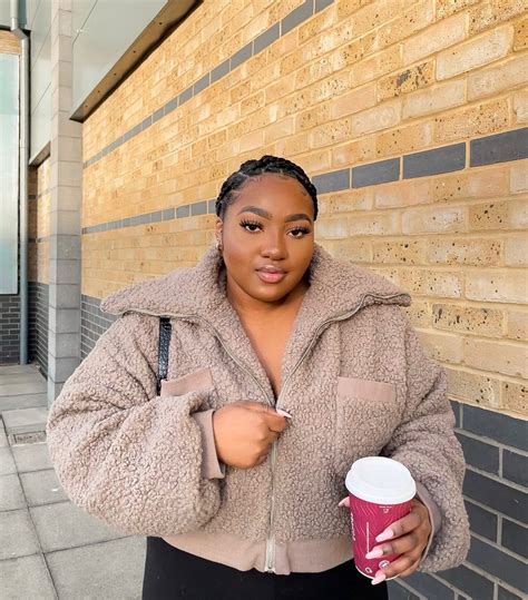 21 Stylish Plus Size Jackets for Women: Fall Coats, Casual, & Blazers