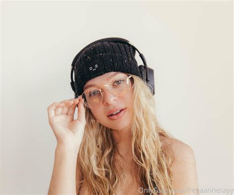 Rachel Anne Rayy / freyaannerayy / rayyso_ Leaked Nude OnlyFans (Photo 33) - ShemaleLeaks!