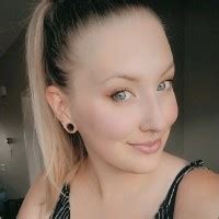 Chelsea Fischer - Esthetician at Anna's Spa & Wellness | LinkedIn