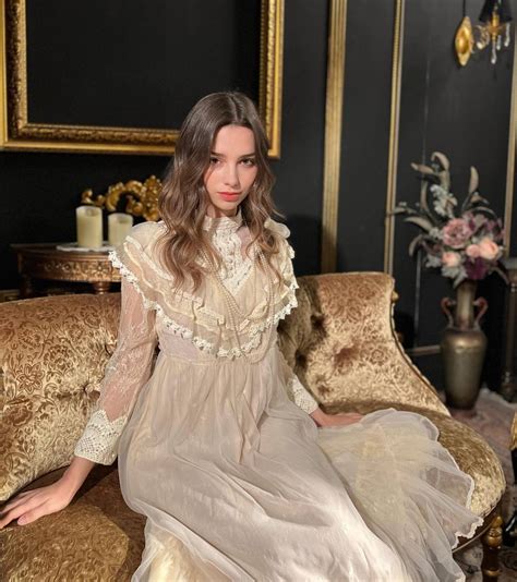 The Cutie Collective - Sophie IG: Sophie_XDT