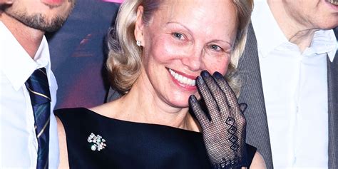 Roger Ebert Famously Defended This Pamela Anderson Thriller With a 28% Fresh Grade, But the ...