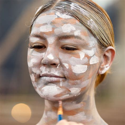 Trina Merry x Taylor LaVie: BODYPAINTING on the BROOKLYN BRIDGE! — Trina Merry