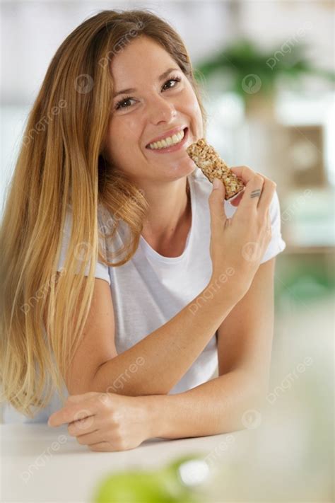 Woman Smiling And Going To Eat Muesli Photo Background And Picture For Free Download - Pngtree
