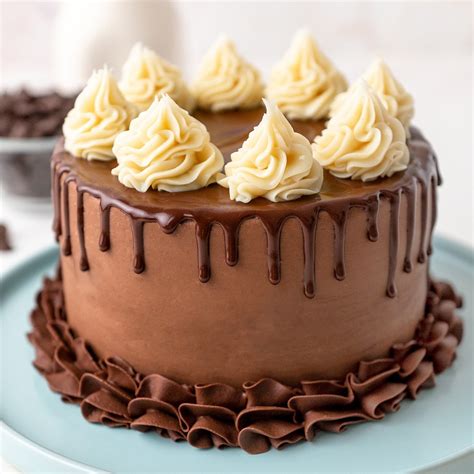 White Chocolate Cake Decorating Ideas