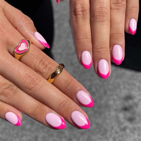 23 Bubblegum Pink Nail Ideas For The Sweetest Mani