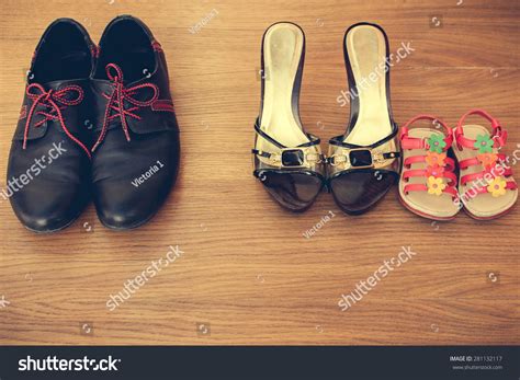 2,958 Mom Divorce Images, Stock Photos & Vectors | Shutterstock