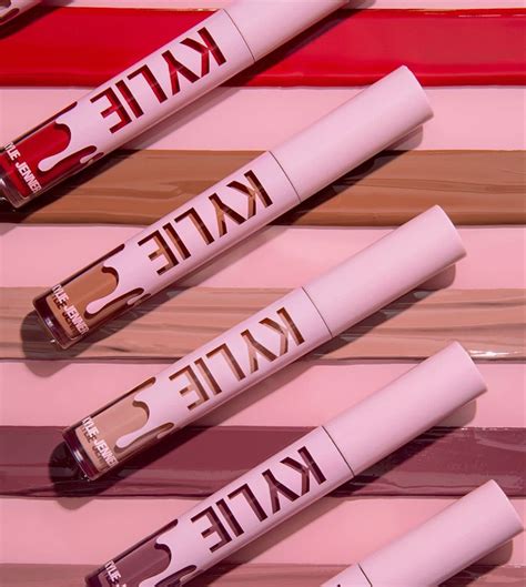 Kylie Jenner rocks a red pout in promo for Kylie Cosmetics relaunch ...