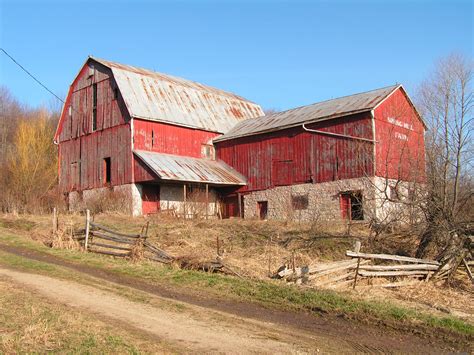 Why are barns painted red? – Ontario Barn Preservation