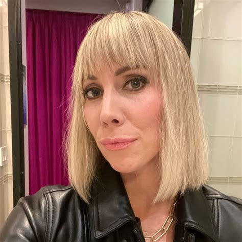 Amy Phillips (@meetamyphillips) • Instagram photos and videos