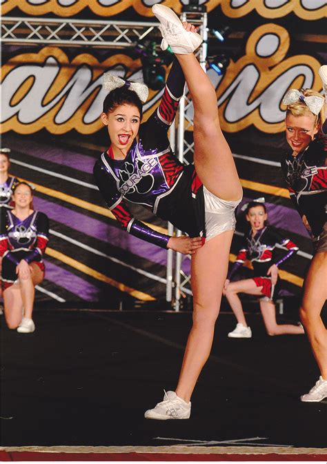 ~ Cheerleading Cheerleader Images, Cheerleader Girl, Cheer Girl, Hot Cheerleaders, Cheerleading ...