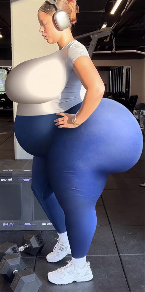 Big Booty In The Gym by ninaring on DeviantArt