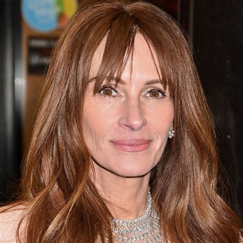 Julia Roberts White Background 2,378 Full Frontal Photos - Free & Royalty-Free Stock Photos from ...