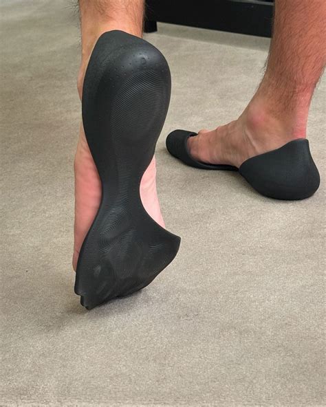 Balenciaga Barefoot Zero Shoe | SneakerNews.com