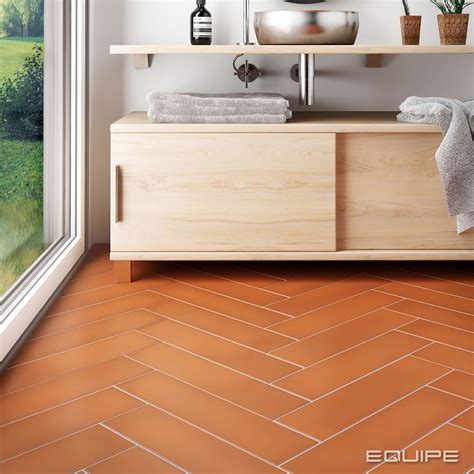 Stromboli. Erringbone floortile idea. | Casas, Cerâmica