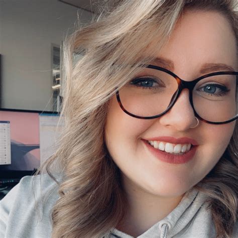 Alina Cohen's Instagram, Twitter & Facebook on IDCrawl