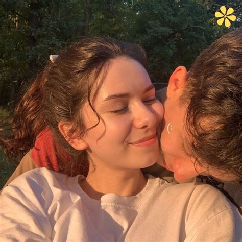 145+ Inspiring Selfie Captions For Instagram And Quotes To Shine Bright ...