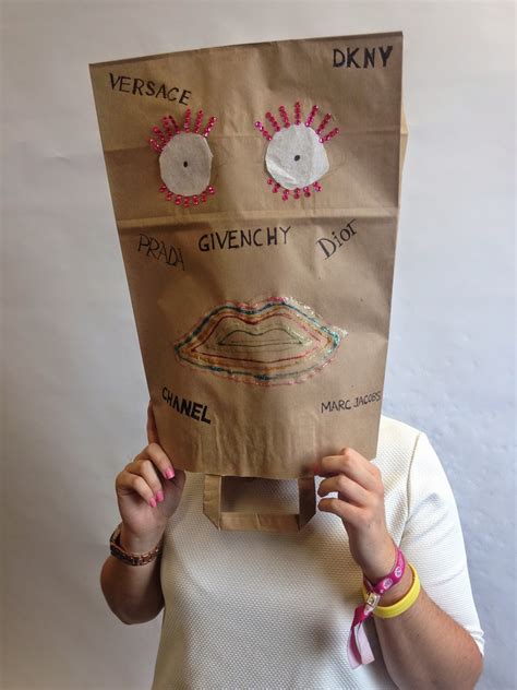 Rebekah Newman: The New Elizabethan's Make-up : Induction week- Paper ...