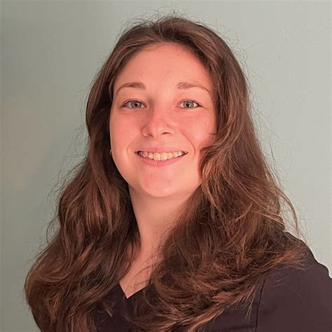 Pine Point Animal Hospital | Our Staff | Sierra R.